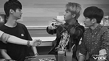 Thereâ€™s always that one friend thatâ€™s like hakyeon ðŸŒš