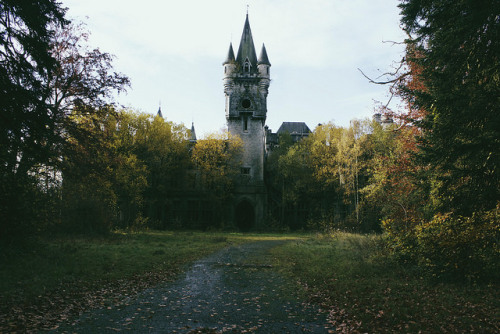 melodyandviolence: Castle Of The Dead by  Cameron Ba✝hory (The castle was built in 1866 by the 