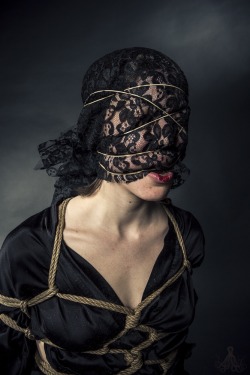 octobrachia:Modèle: Misungui Picture and rope by Octobrachia