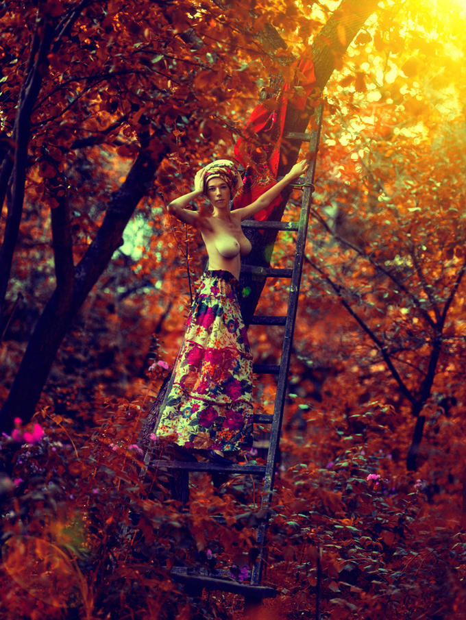 mermaidships:  Photographer- Nataliya Peregudova Model- Tania Kliukvina