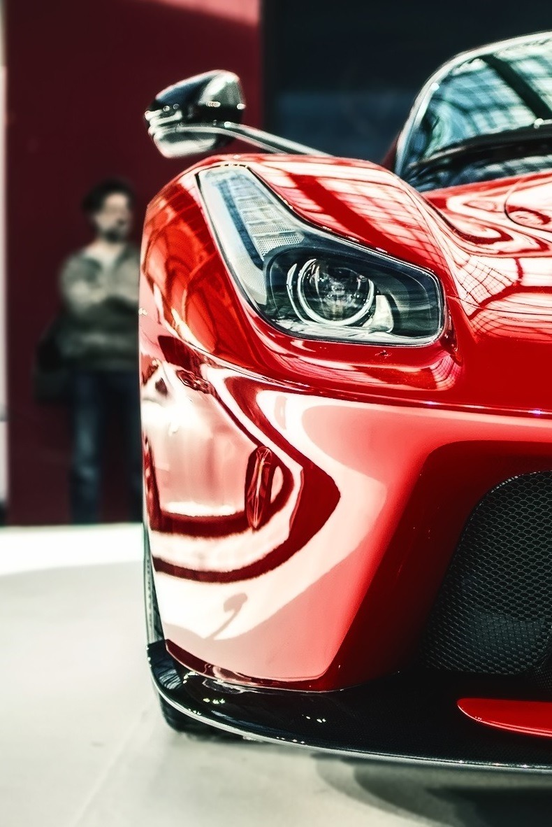 freedomarms:  Ferrari new Flagship - LaFerrari
