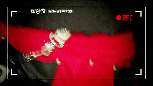 mylittlemint:  Key’s irresistible everything…..   (╯°□°）╯︵ ┻━┻