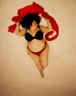 redefiningbodyimage:  uppityfatty:  One of many favorite pictures taken in a photo shoot I did with Joseph of JLC Images.  What a beautiful photo.  It makes me think of angels painted on the ceilings of churches, in a very good way.  Gorgeous 