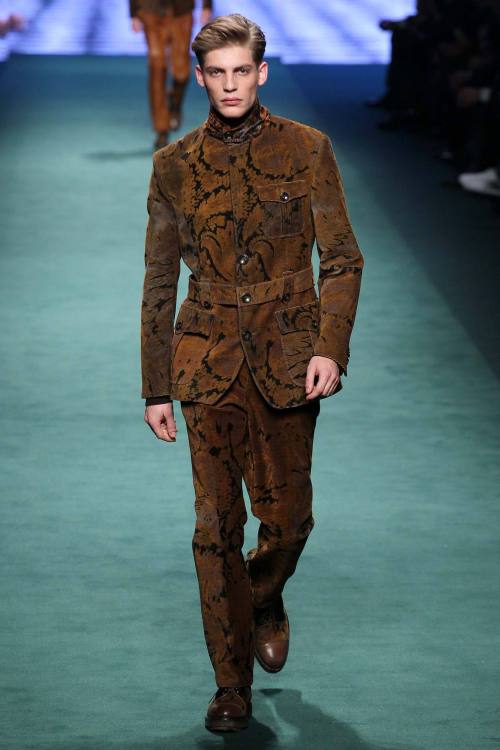 Outfits for Shinji Nishiya “Kamui Woods”Etro Fall 2015