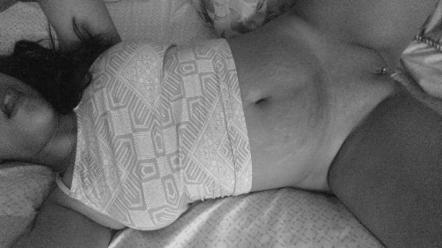 xxninaxx22: Love being naked ;)