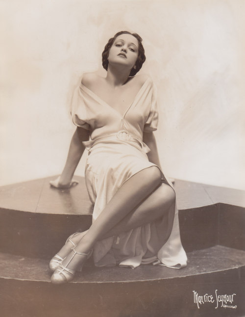 beforethecolon: Love for Dorothy Lamour. From alt.binaries.pictures.erotica.vintage.