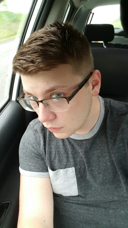 bonersniper:  Realized I never posted haircut pictures!
