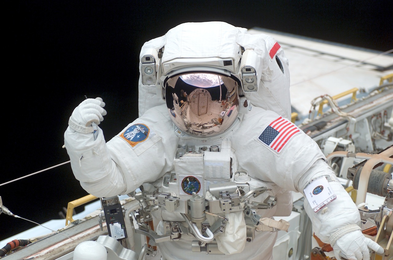 humanoidhistory:  On March 4, 2002, astronauts John M. Grunsfeld and Richard M. Linneham