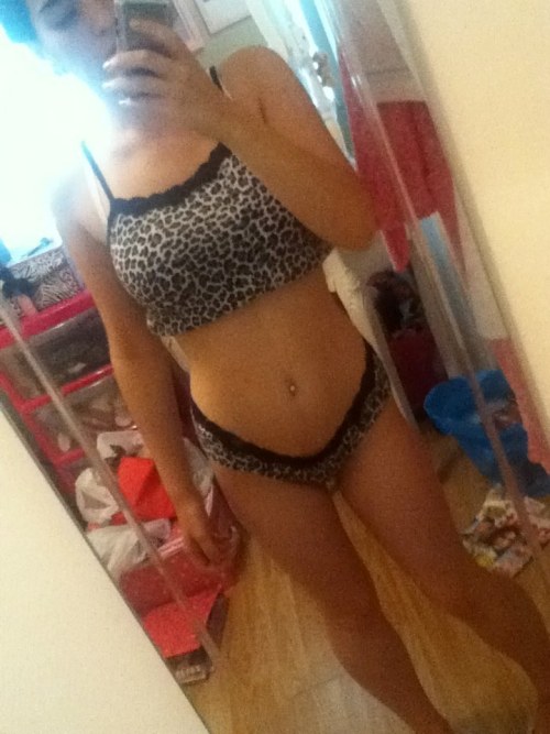 rachelhollie94: :) &lt;3 What a body