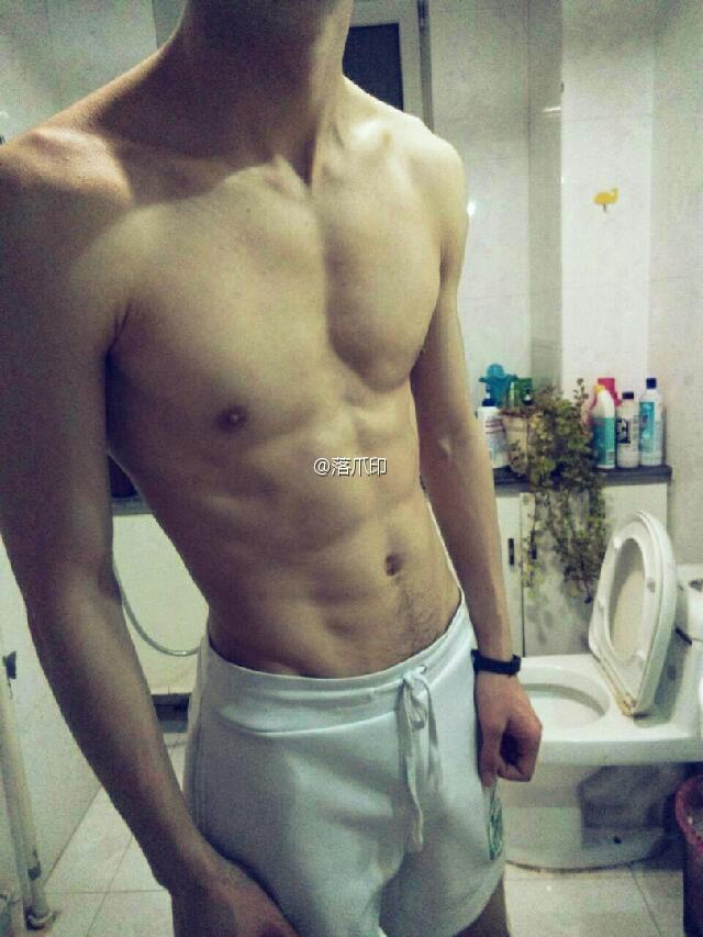 ikadongo:  Chinese Hottie  中國小帥哥(9pm/Oct5)