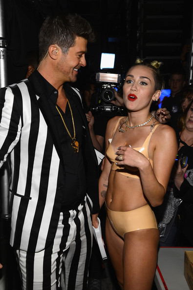 Miley cyrus robin thicke