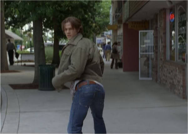 male-celebs-naked:  Jared PadaleckiSee more here