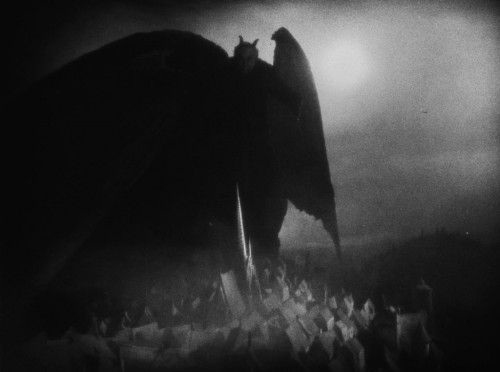 julydogs:Faust (1926) F.W. Murnau  Cinematographer: Carl Hoffman