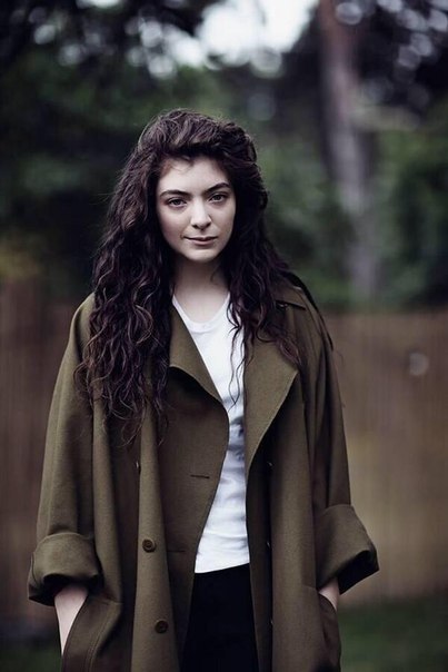 imalordefan:Lorde in Paris for We Love Green Festival