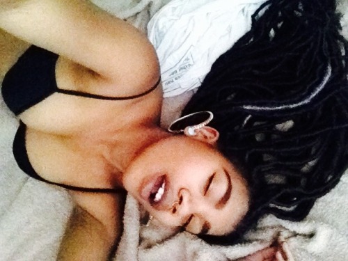 domyinyay:  Love being home