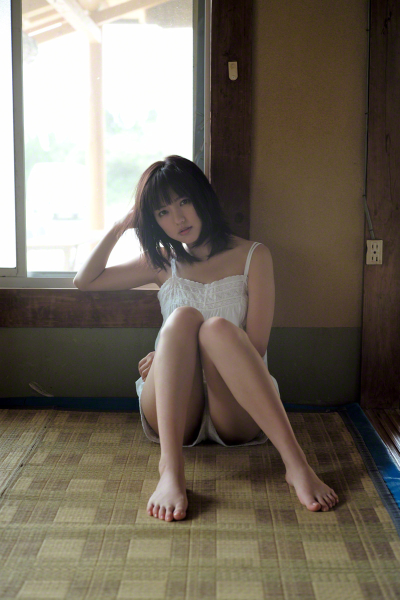 nisseboxx:  Erina Mano - Wani Books Gravure Channel Vol.130 - April 2015-Week 3 