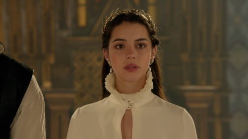 REIGN 2x07: ADELAIDE KANE wearing ALEXANDER MCQUEEN (fashion-of-reign.tumblr.com/post/1027001