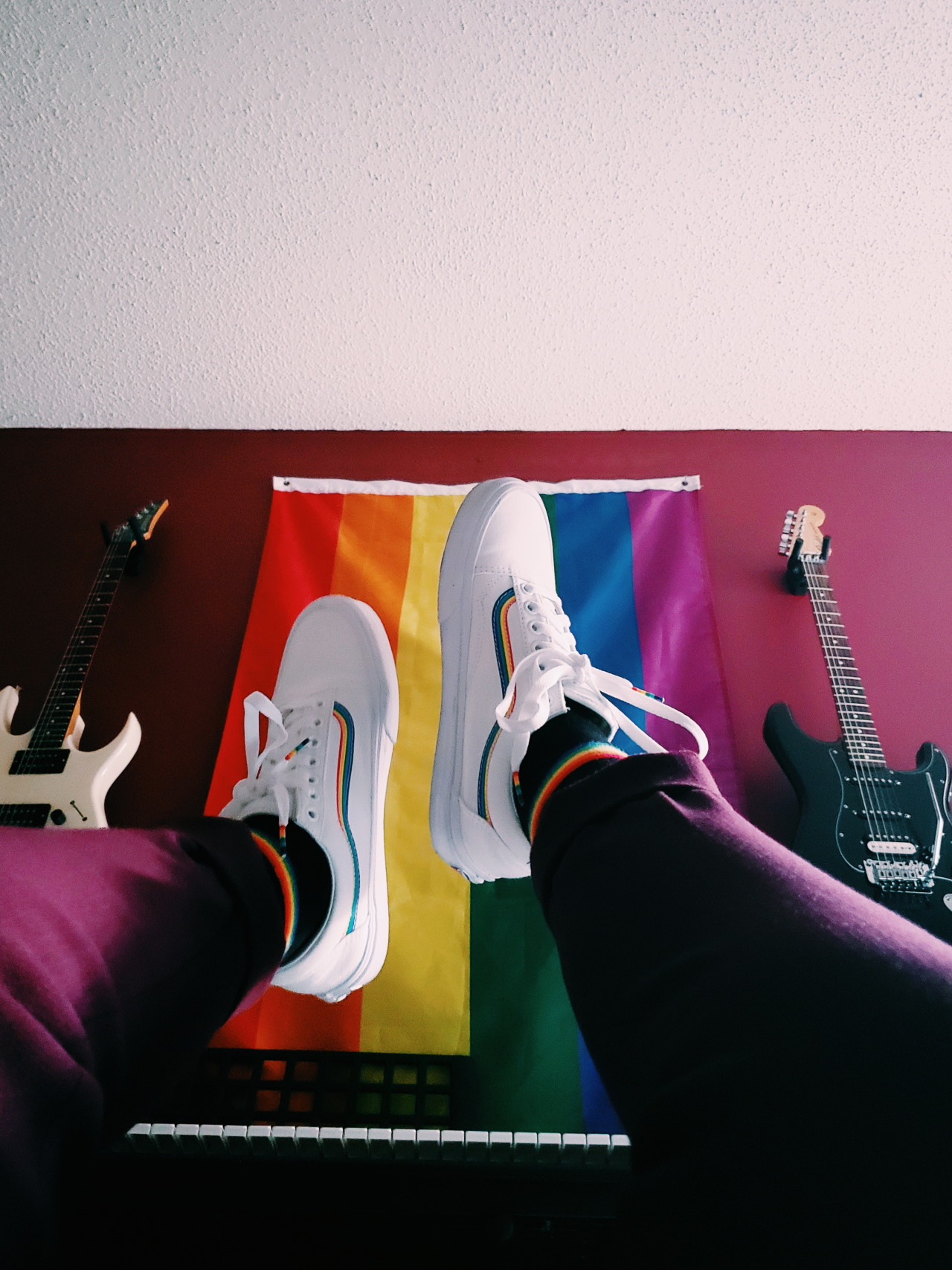 hvrt-bvt-alive:  Music &amp; Rainbows (Peep the Vans)