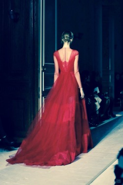 glitter-in-wonderland:  notordinaryfashion:  Valentino Haute Couture S/S 2013   xx