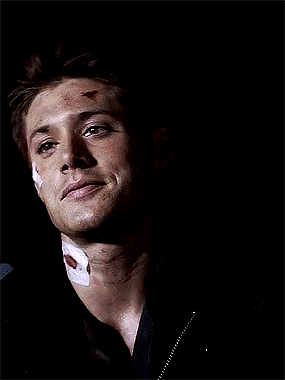 sculliest:thelaziestmotherfucker:Must you cheapen the moment? #this scene has always made me feel cr