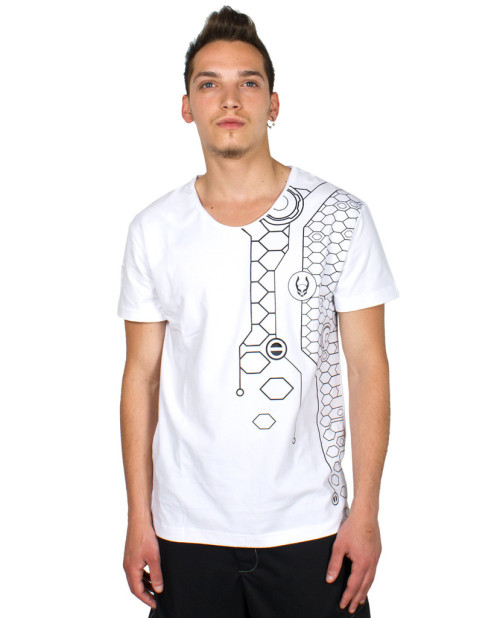 #cyberdog Hex V Neck T available in our #futurenoir collection Online at www.cyberdog.net/products/h