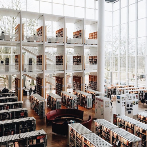 archatlas: The Beauty of Libraries Self-proclaimed “Instagram purist” Olivier Martel Sav