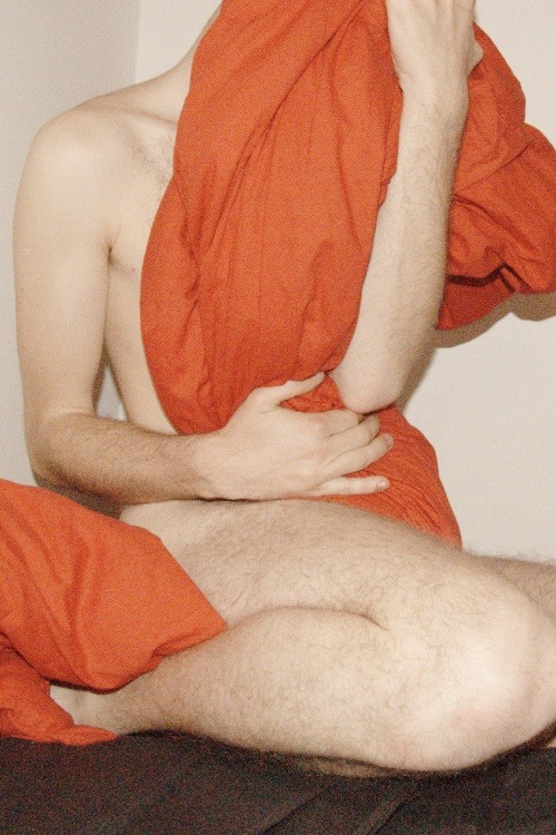 nakedcuddles:  Hi! First of all. I like your photos and your blog. So now to the