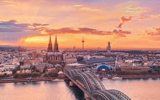 kyuubi22:  Cologne City | True HD Wallpaper