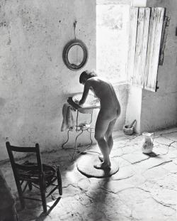 hauntedbystorytelling:  Willy Ronis :: Le