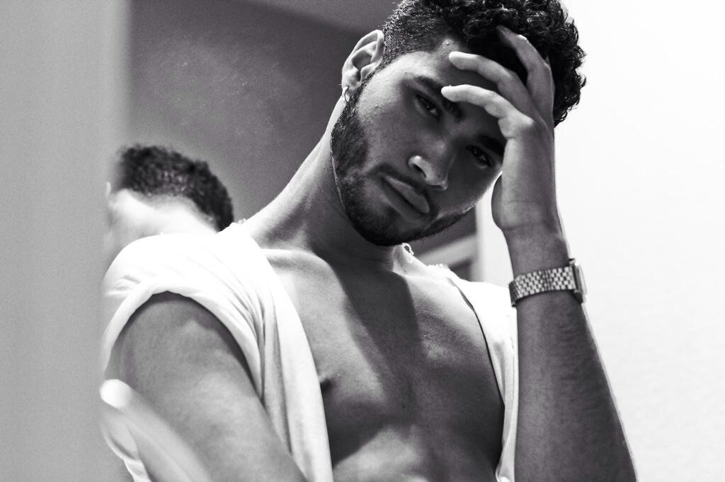 exposethajocks:  I rescind my previous statement about Ronnie Banks. I’d fuck.