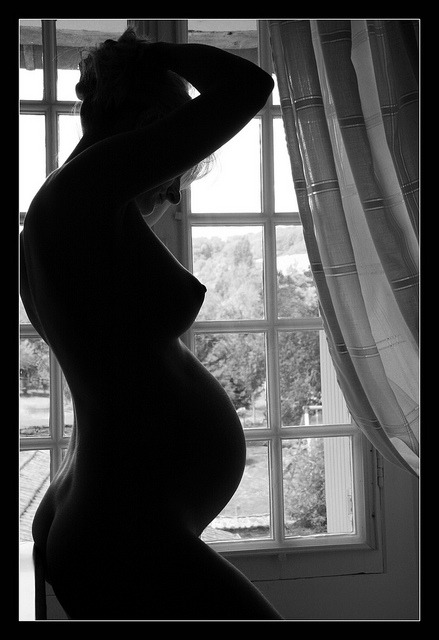 prettypreggiethings:  Grossesse VII by Tibout ^_^ on Flickr. 