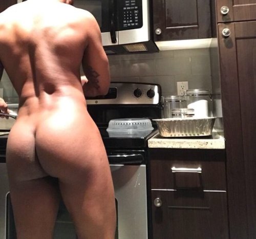 1rulenodrawz:  1997jaydee:  thagoodgood:   Who do you want butt ass naked in your kitchen????!!!!  1  2  3  4  5  6   7   8   1:8  2,7,8