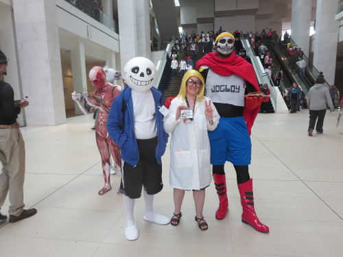 Youmacon 2015 photoset 3/3, Undertale!! Chronicling Alphys’ trip to the dump convention!!! Alphys - 