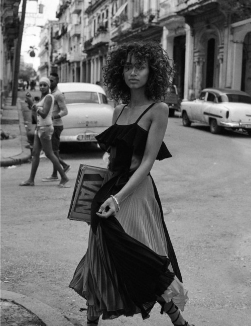 vogue-at-heart:Anais Mali in “Bievenida, Cuba” for Vogue Spain, March 2016Photographed by Benny Horn