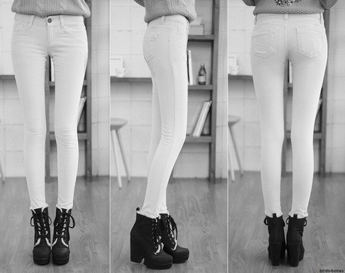 so-long-myfriend:  i—wanttoseebones:  skinny-size-00:  feather-in-weight:  ~  ..  X  