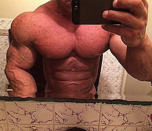 bodybodyman:  Anthony Petrella 