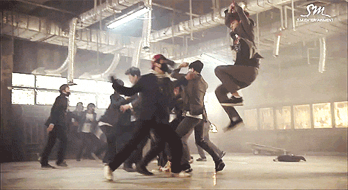 taozia-deactivated20210921:  Zitao kicking ass.
