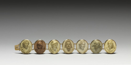 classical-beauty-of-the-past: Italian bracelet - mid 19th century Cameos in rasied relief of the Oly