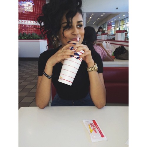 therealleaah:  fashionistasrus:  IG: bvddess http://fashionistasrus.tumblr.com/  XIV