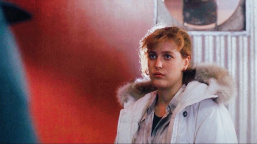 carterxscully:Dana Scully in 1x08 ‘Ice’