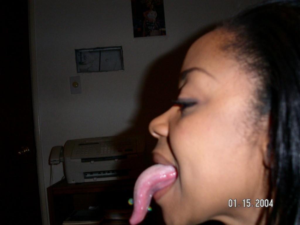 blacksupersizedasses:  Fat n’ Long ass Tongues!