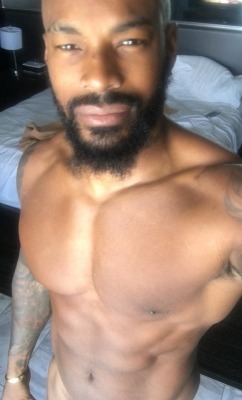 famousdudes:  Tyson Beckford knows how to use Instagram.