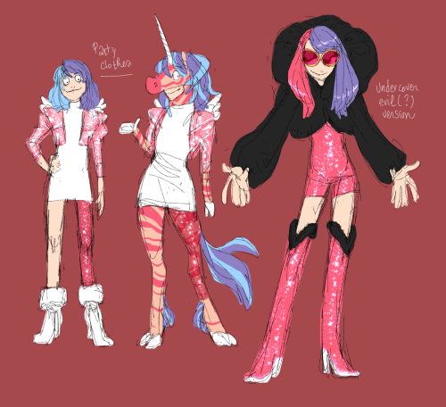 My One Piece oc Berlin fashion sketches dump. Whoopsie those where on Patreon since months, but bett