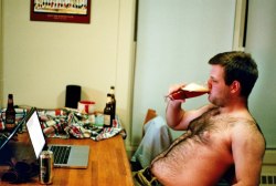 nickyspics-yes-3:  fuckyeahburlymen:  Burly Dave is burly. Photo cred to jonbearr.tumblr.com  Fucking hairy straight pig!  Fuck me!