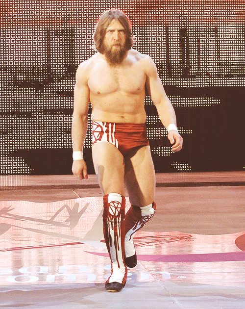 Am I the only one who is turned on by angry Daniel Bryan!?