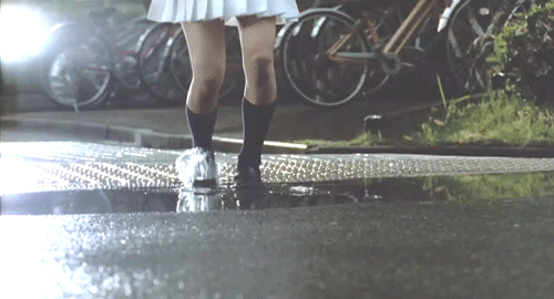 i4:  Just random midnight gifs.