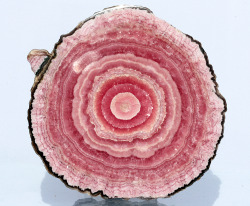 bijoux-et-mineraux: Polished Rhodochrosite