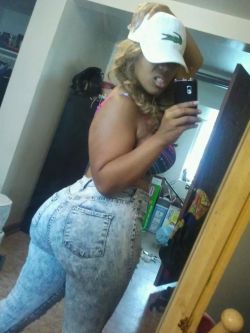 thickerisbetter:  Sexy ass redbone named