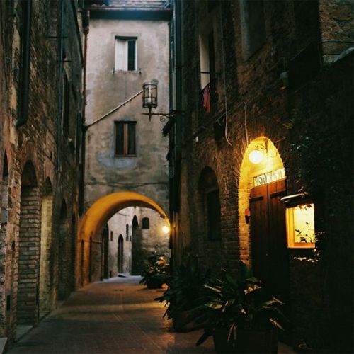 jakeindy:San Gimignano, Siena, TuscanyPh by Junghyun Choi