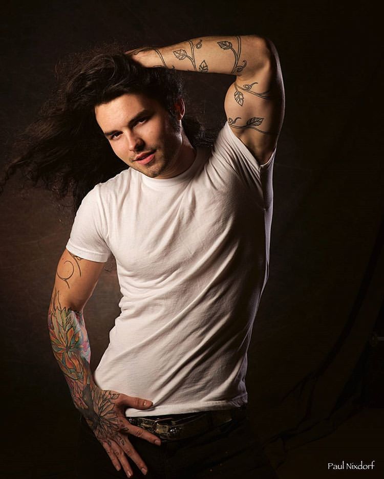 bestlonghairsexyguys-official:   Niilo Smith  